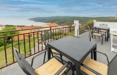 balcony-terrace