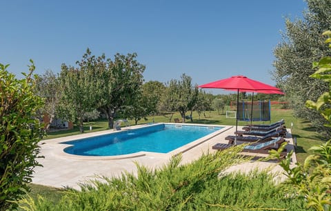 pool