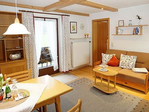 Gamskogl vacation apartment with magnificent mountain views - DEB 032 Pension mit Bergblick Bed and Breakfast in Berchtesgadener Land