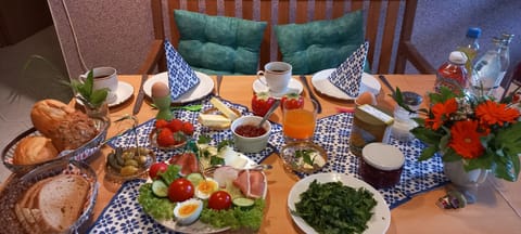 Breakfast meal