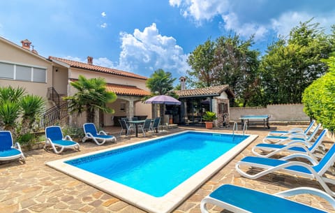 pool