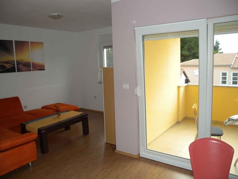 living/bedroom