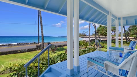 Cherished Cottage at Brennecke Beach - Oceanfront Lounging Lanai View - Parrish Kauai