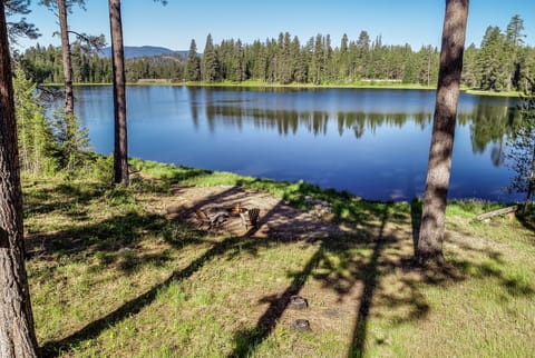 Walk down to the private lake