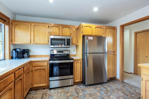 Kitchen - Main Level