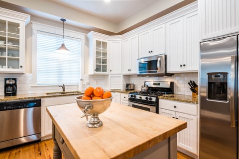 First Floor: Kitchen