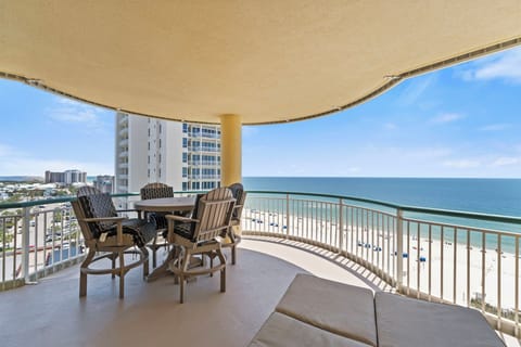 Private Gulf Front Balcony with Amazing Views!