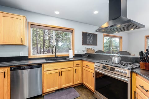 Kitchen - Main Level