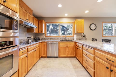 Kitchen - Main Level