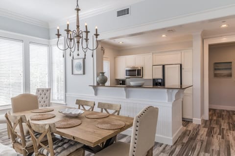 First Floor: Dining Area