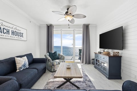 Tropic Winds Resort Rental 502