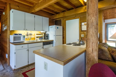 Kitchen - Main Level