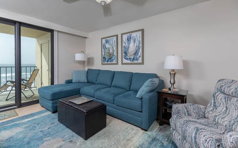 Phoenix I 1067, Orange Beach, Alabama, beach front, 2 bedroom condominium on the 6th floor