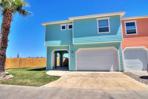 Exterior - The Texas Teal House