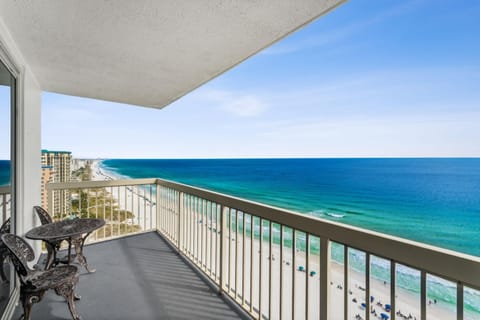 Pelican Beach Resort 2001 Corner Penthouse with Expansive Beach and Gulf Views