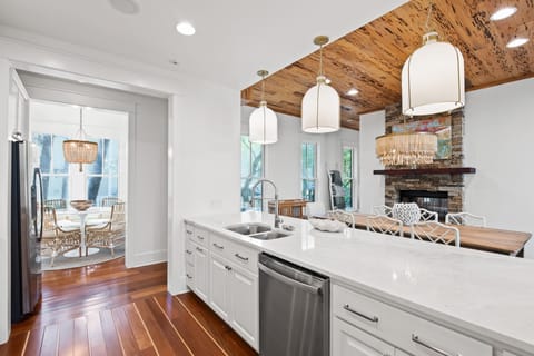 First Floor: Kitchen