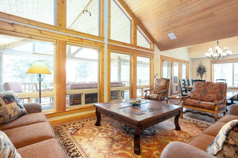 Living Room - Main Level