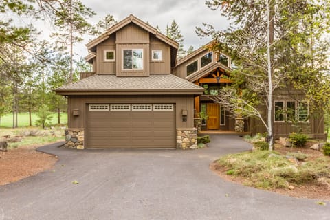 18 Big Leaf Lane