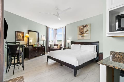 Splash Beach Resort Condo Rental 301E-A