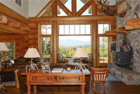 Main Level - Living Room