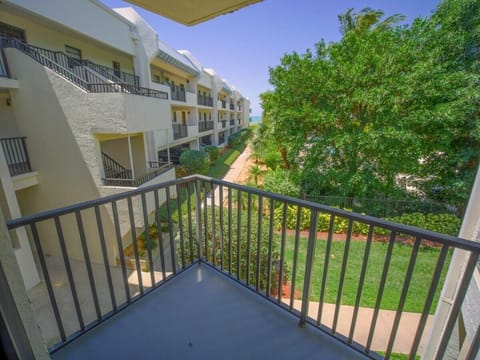 Dining room balcony