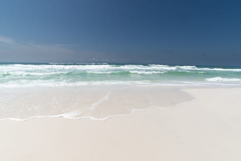 Inviting sugar white sand beaches - Inviting sugar white sand beaches