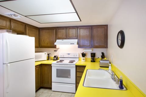 K0120 - Villa De Las Flores Kitchen (1)