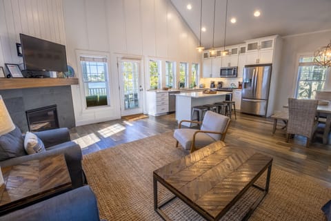 Main Level | Living Room