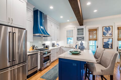 First Floor: Kitchen