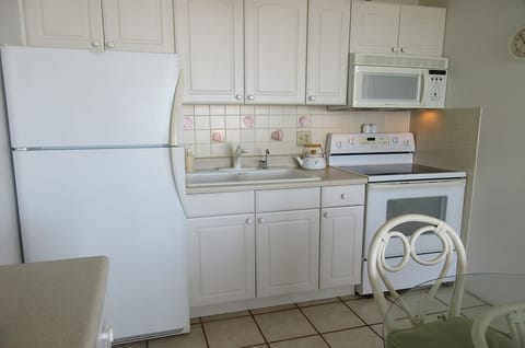 Estero Beach And Tennis Club 1108A