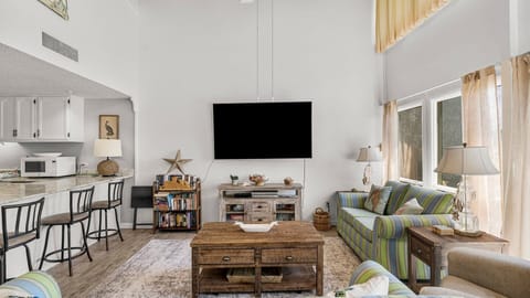 7-custom-22400FrontBeachRdUnit15-7