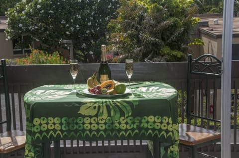 Say good morning and start your day here.