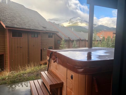 Enjoy the views from the hot tub | Exterior