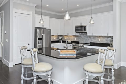 Blue Sol - Seagrove - First Floor - Kitchen