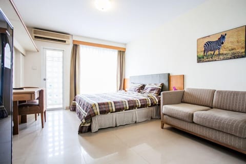 Bed room