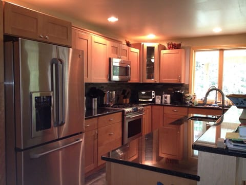 Fully equipped new kitchen with top of the line appliances