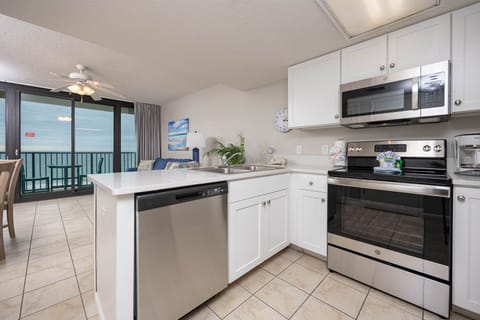 Phoenix All Suites West Hotel 503, Gulf Shores, Alabama, beach front, 1 bedroom hotel suite on the 5th floor