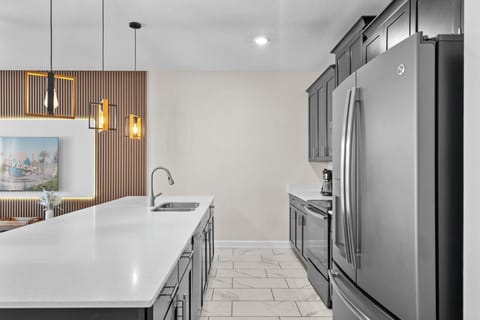 4829 Romeo Circle (9).jpg