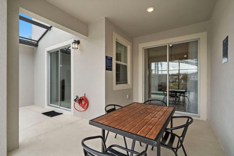 4829 Romeo Circle (24).jpg