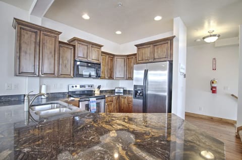 Kitchen - fully stocked with basic cookware.