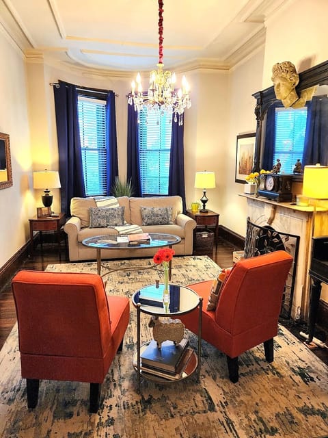 Comfortable,  Classic Boston Brick row house with nice details!  