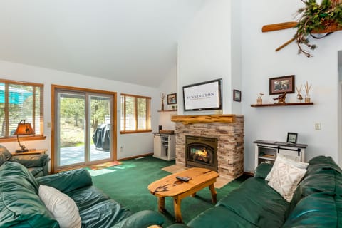 Living Room - Main Level