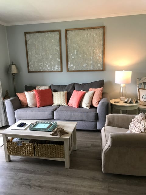 Spacious and Stylish Family Room 