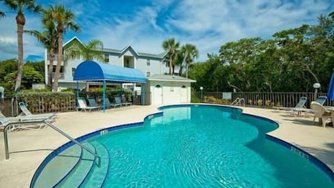Complex Pool