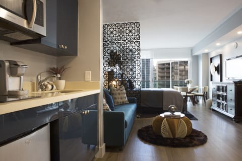 Deluxe Studio in Coconut Grove-City & Bay views...includes Parking Apartment in Coconut Grove