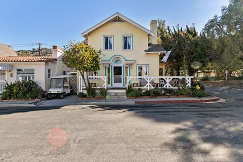 358D - Front of the House