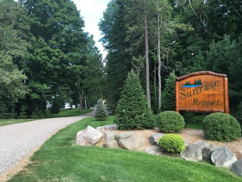 Lakefront Cabin #8 The Musky House (362)