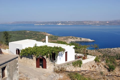 Traditional Villa Kapare and sea view