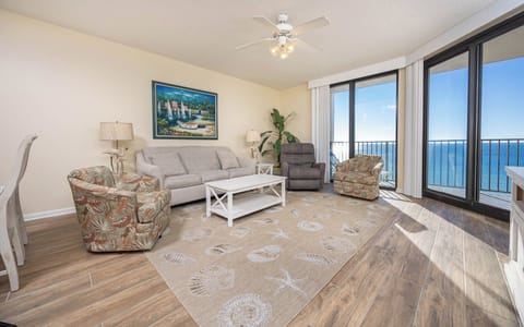 Phoenix X 914, Orange Beach, Alabama, beach front, 3 bedroom condominium on the 9th floor