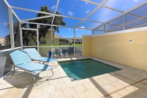 19_Pool_0721.jpg